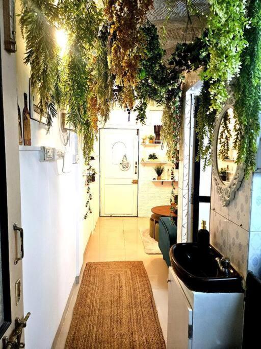Apartament The Pali Nook, Cozy Bandra Escape *