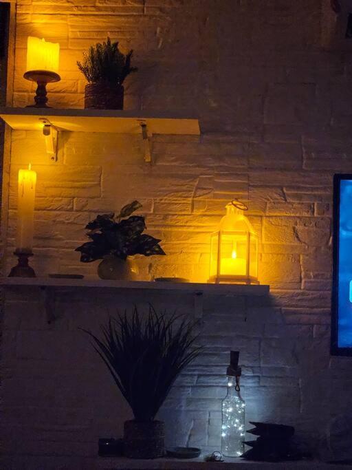 The Pali Nook, Cozy Bandra Escape Apartament *